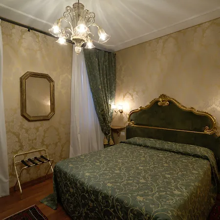 Bel Sito E Berlino Otel Venedik